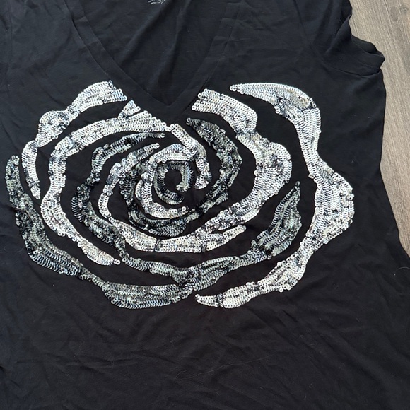 Express Black V-Neck Tee with White sequins Floral Design - Picture 4 of 8
